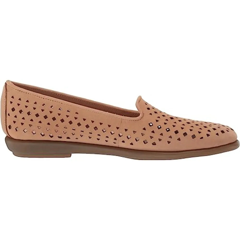 Aerosoles Nude Women's You Betcha Slip-on Loafer