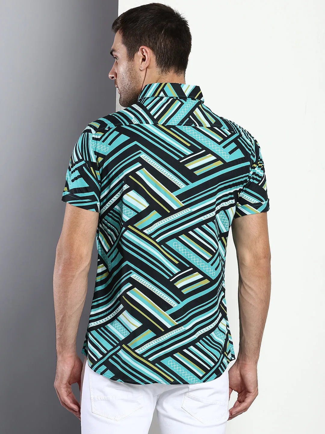 Men's Abstract Print Green Slim Fit Rayon Casual Shirt With Spread Collar & Half Sleeves