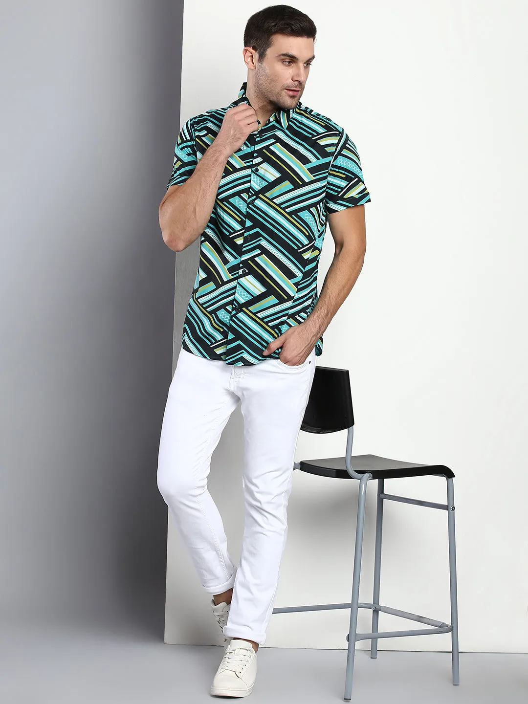 Men's Abstract Print Green Slim Fit Rayon Casual Shirt With Spread Collar & Half Sleeves