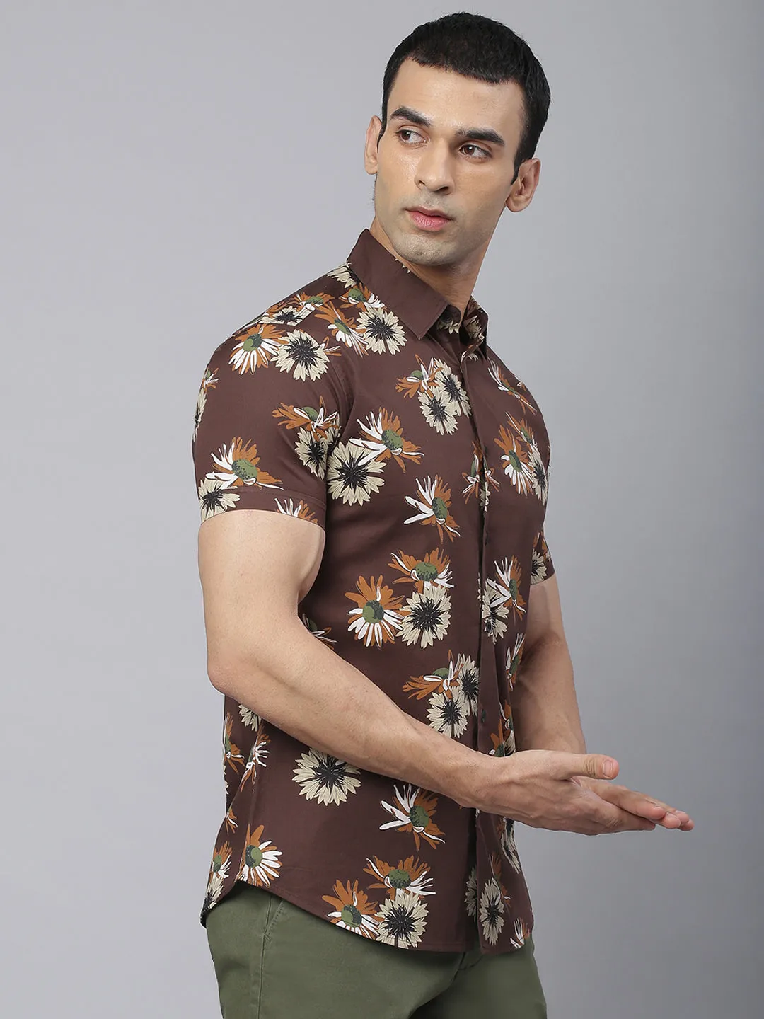 Men's Floral Prints Slimfit Half Sleeves Spread Collar Shirts (Brown)