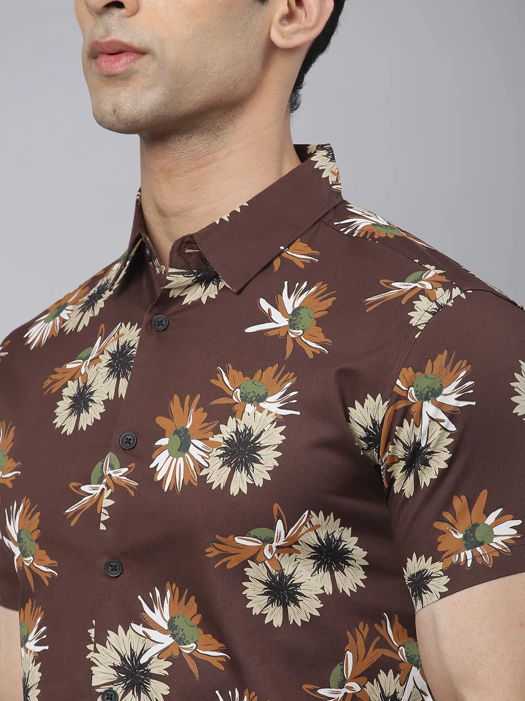 Men's Floral Prints Slimfit Half Sleeves Spread Collar Shirts (Brown)