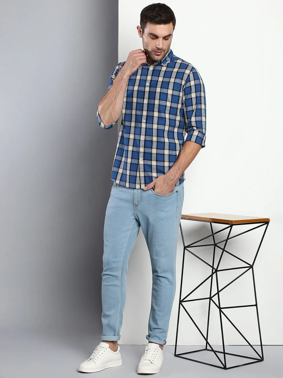 Men's Plaid Blue Slim Fit Cotton Casual Shirt With Button Down Collar & Full Sleeves