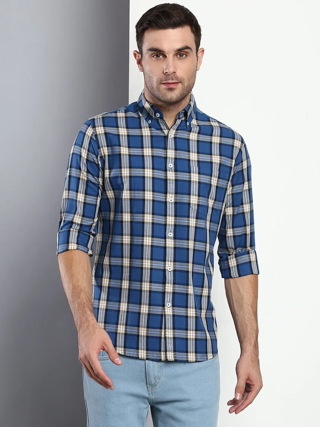 Men's Plaid Blue Slim Fit Cotton Casual Shirt With Button Down Collar & Full Sleeves