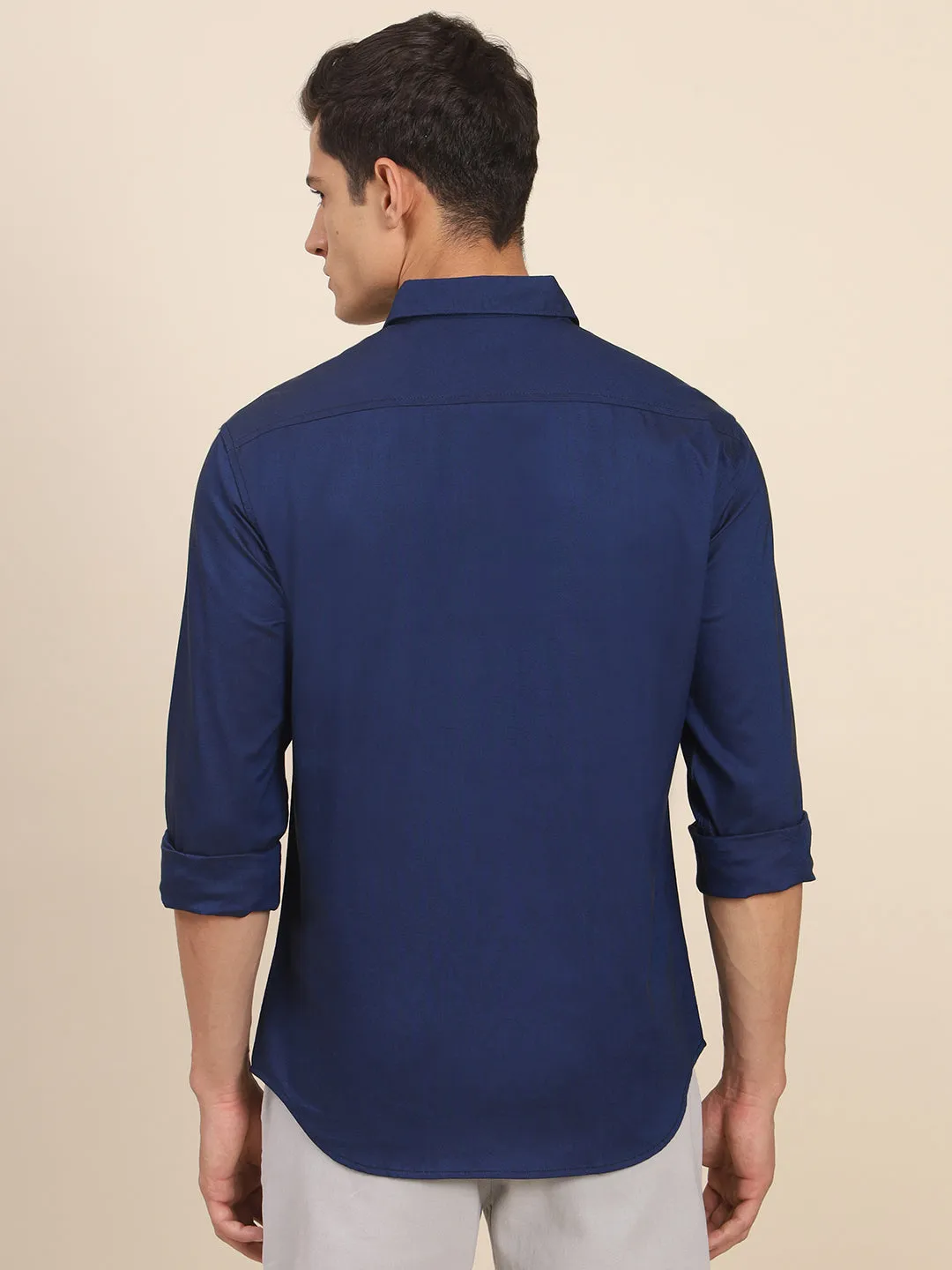 Men's Slim Fit Blue Solid Button Down Collar & Full Sleeves Casual Shirt