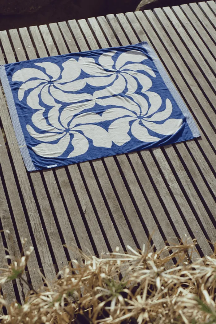 SUN RITUALS LAGOS TOWEL - SEA BLUE